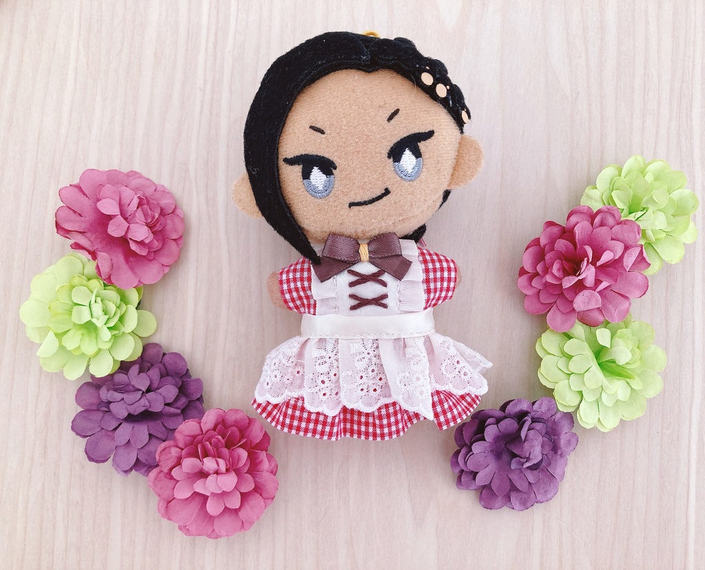 エプロン付きワンピース