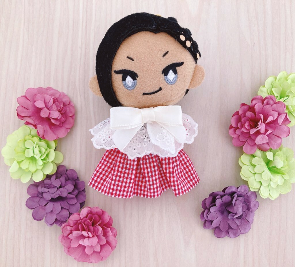 エプロン付きワンピース