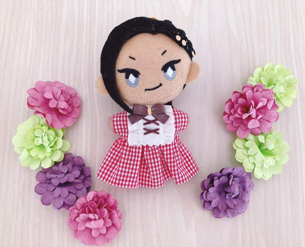 エプロン付きワンピース