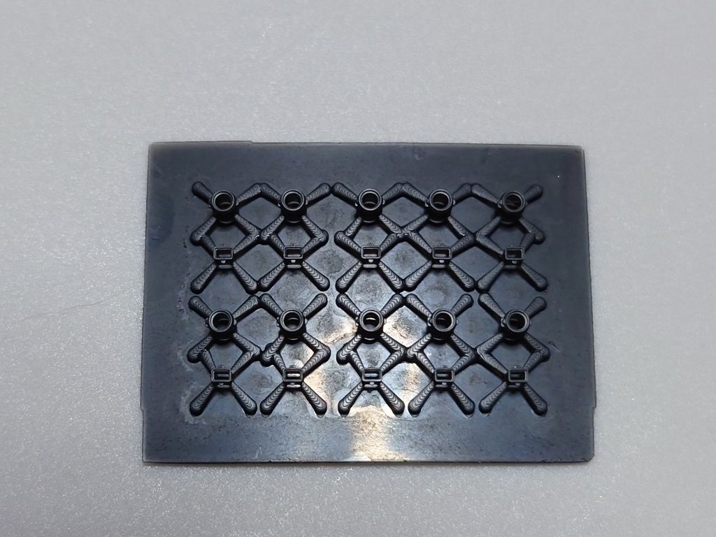 ヒンジ付き汎用ライトリム