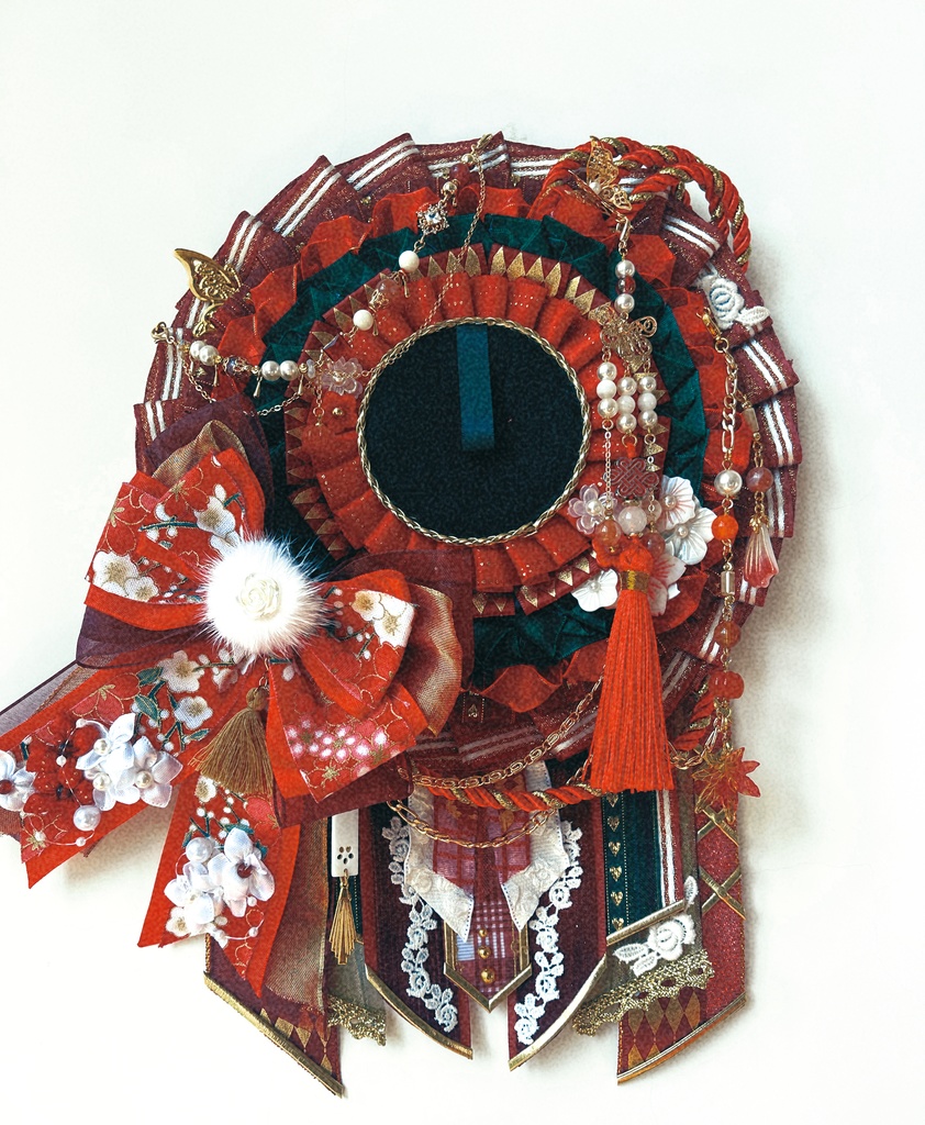 【お祈り*.°★* 新年✿】MMimiハンドメイドロゼット 超華麗赤系