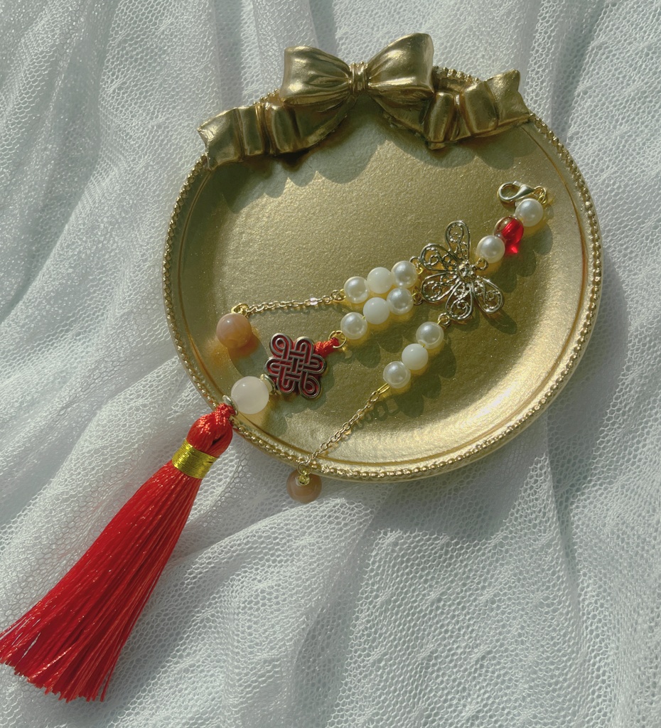 【お祈り*.°★* 新年✿】MMimiハンドメイドロゼット 超華麗赤系