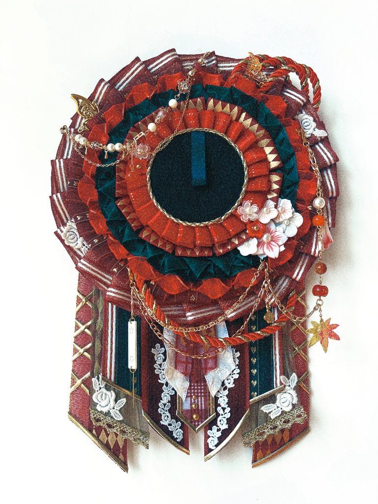 【お祈り*.°★* 新年✿】MMimiハンドメイドロゼット 超華麗赤系