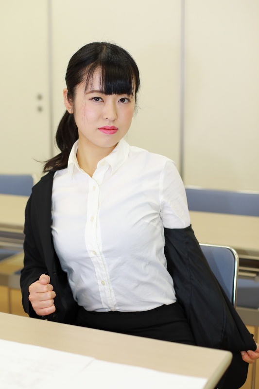 鈴木萌美写真集 もえみいのアカルイ恋愛のススメ