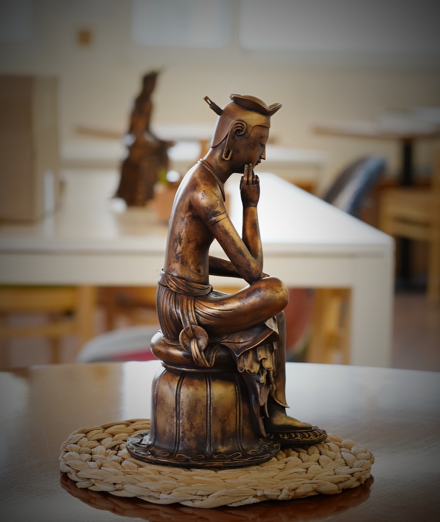 金銅弥勒菩薩半跏思惟像「83号」仏像 ガレージキット