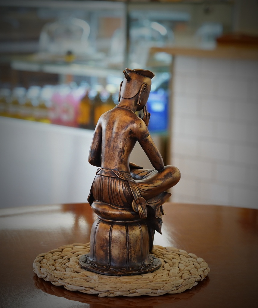 金銅弥勒菩薩半跏思惟像「83号」仏像 ガレージキット