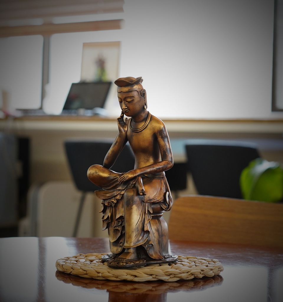 金銅弥勒菩薩半跏思惟像「83号」仏像 ガレージキット