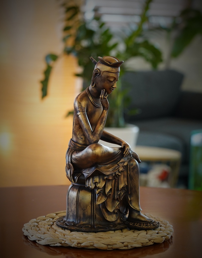 金銅弥勒菩薩半跏思惟像「83号」仏像 ガレージキット