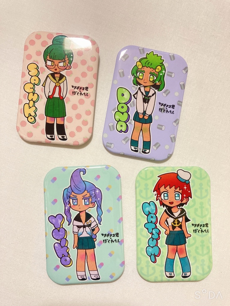 【お得】缶バッジ4個セット