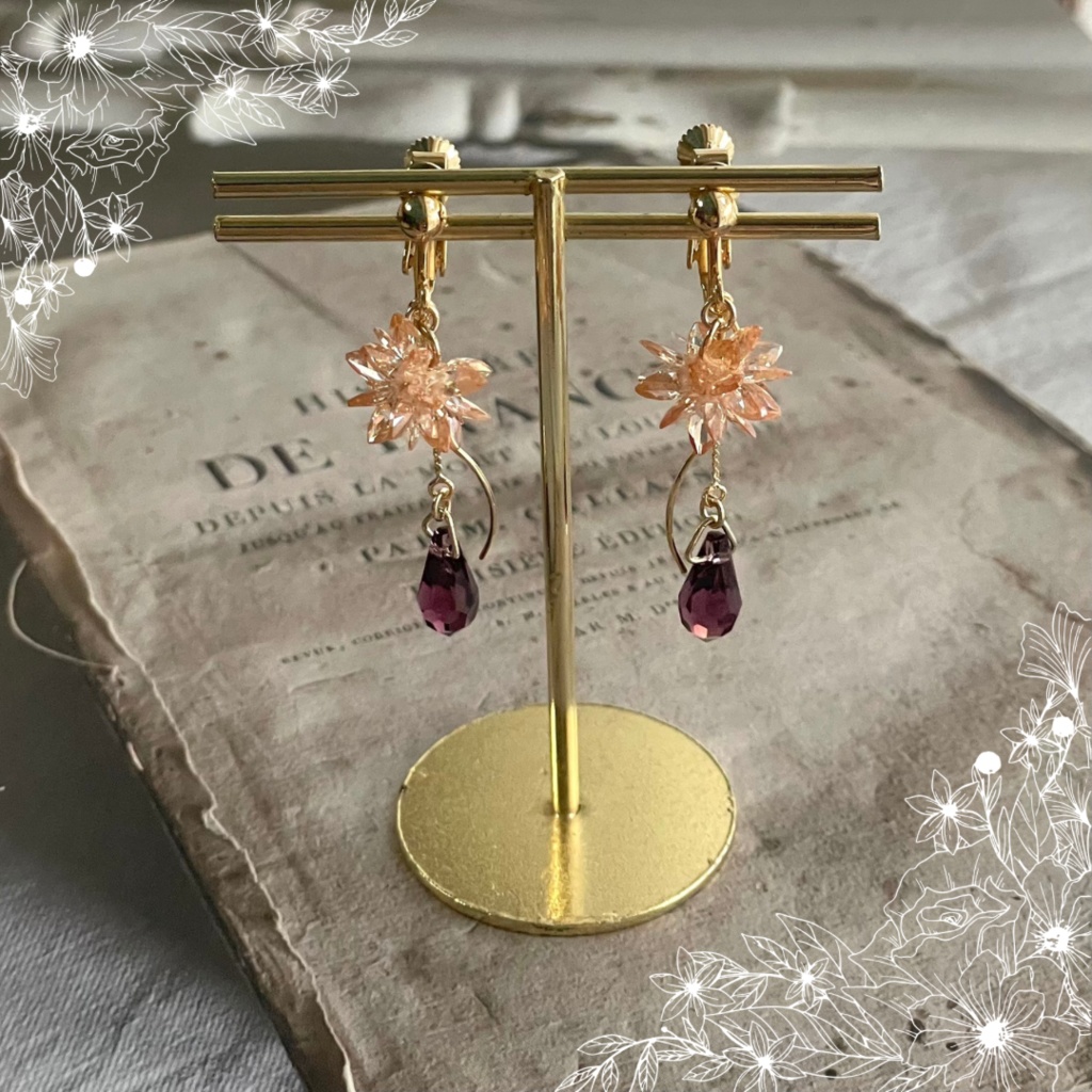 ⭐︎鐘塔に咲く花のイヤリング/ピアス