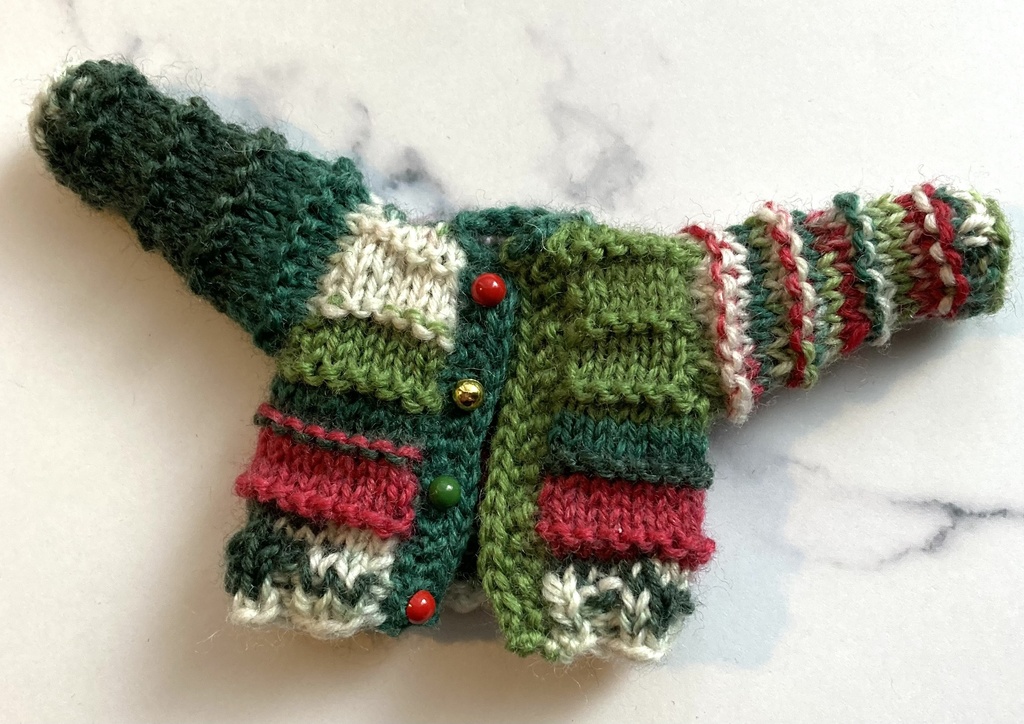 (1/12可動式フィギュア)バズ🔥用カーディガン①