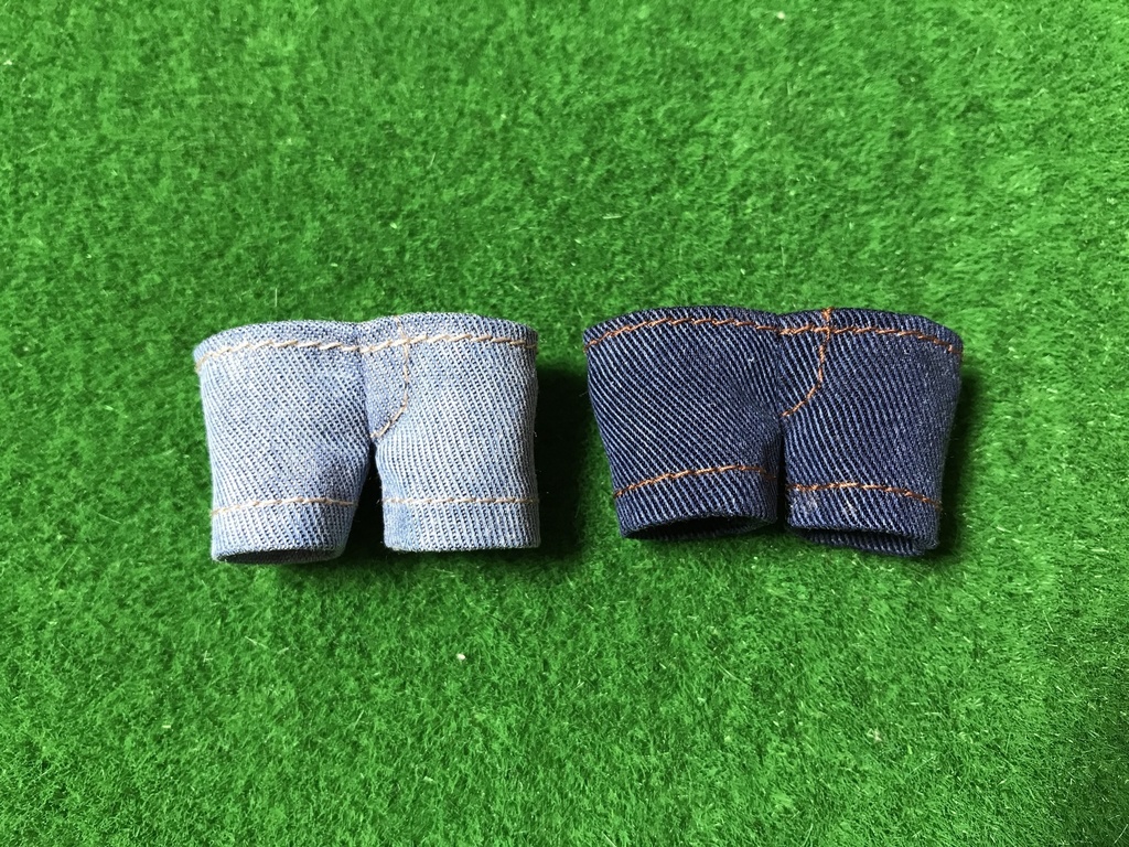 デニムパンツ