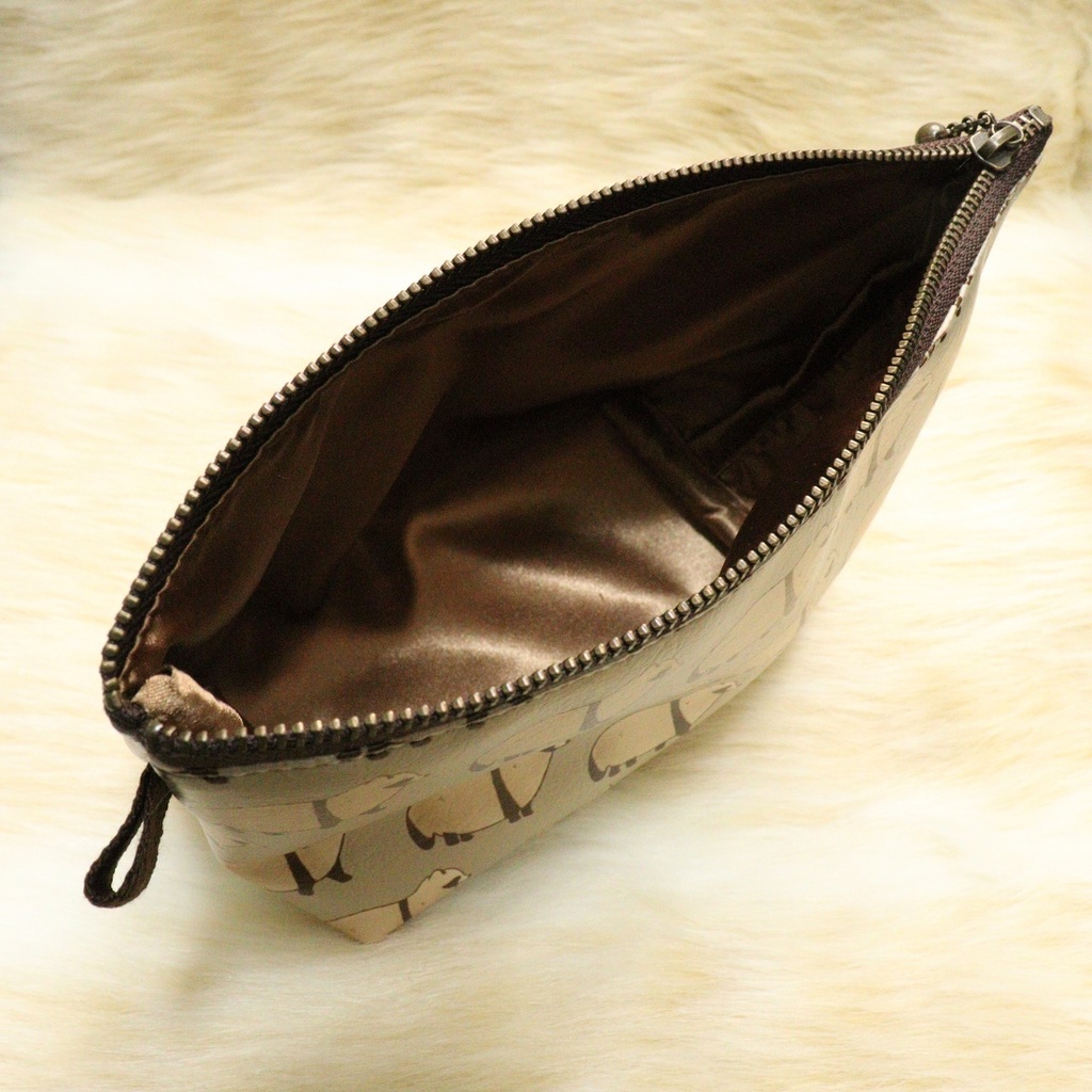 【3/8迄発送分】たぬきの三角ポーチ