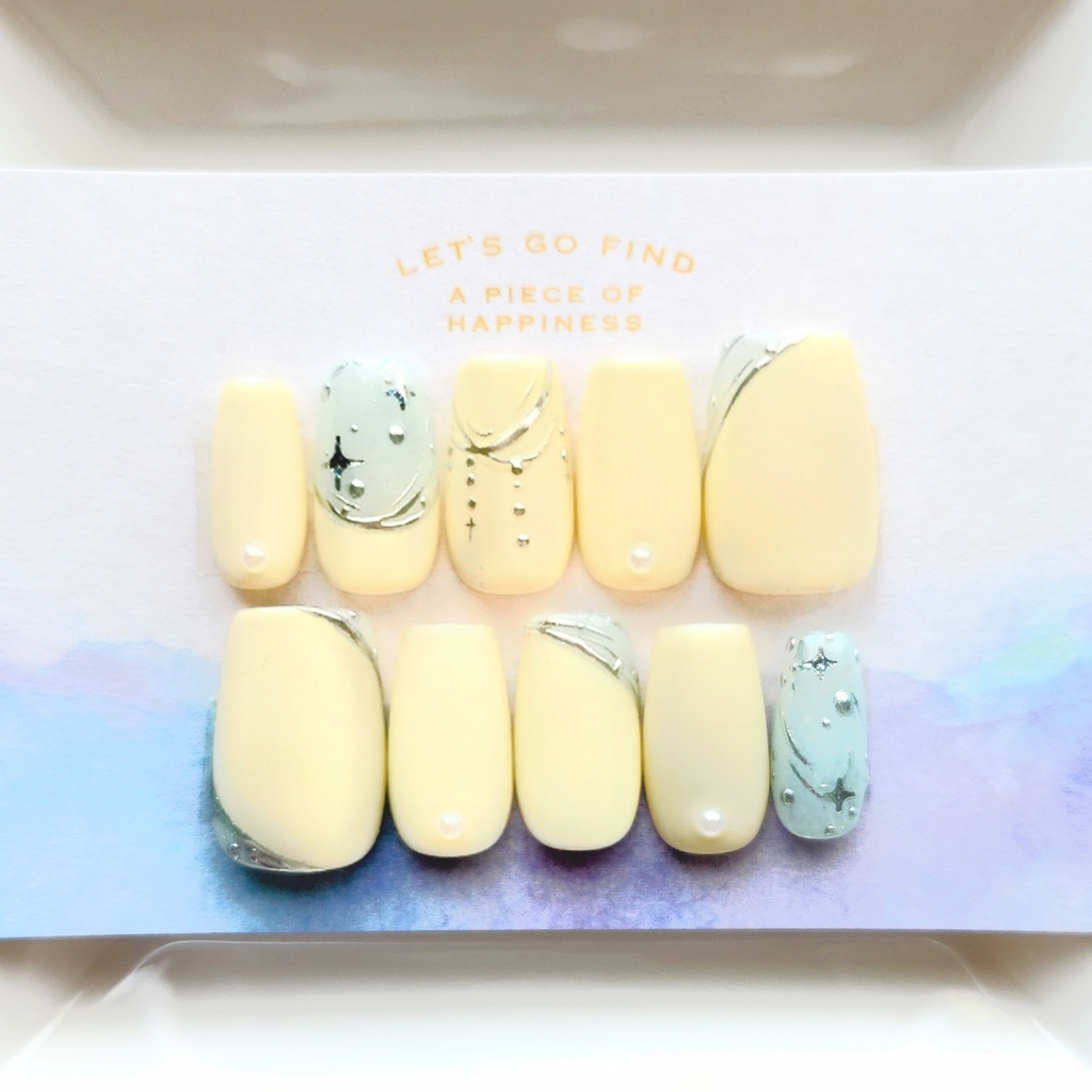 フローズンホワイトチョコレート ネイルチップ | ショートバレリーナ ブルー 水色 チョコミント 003003