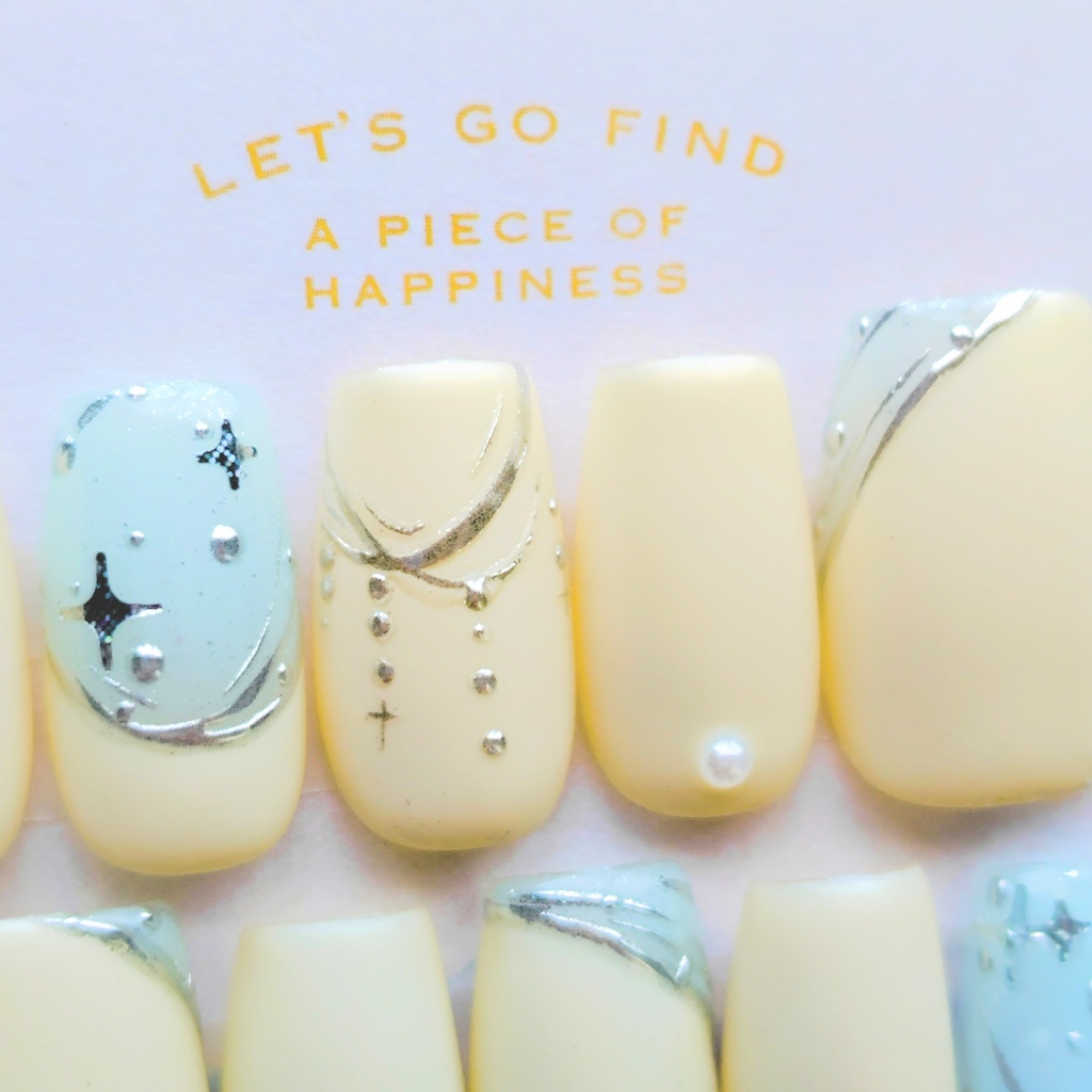 フローズンホワイトチョコレート ネイルチップ | ショートバレリーナ ブルー 水色 チョコミント 003003