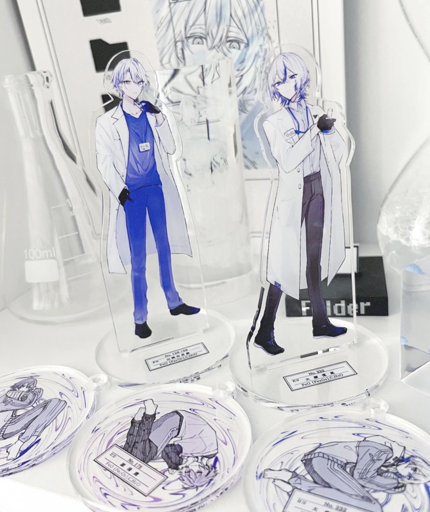 白衣刀アクリルフィギュア