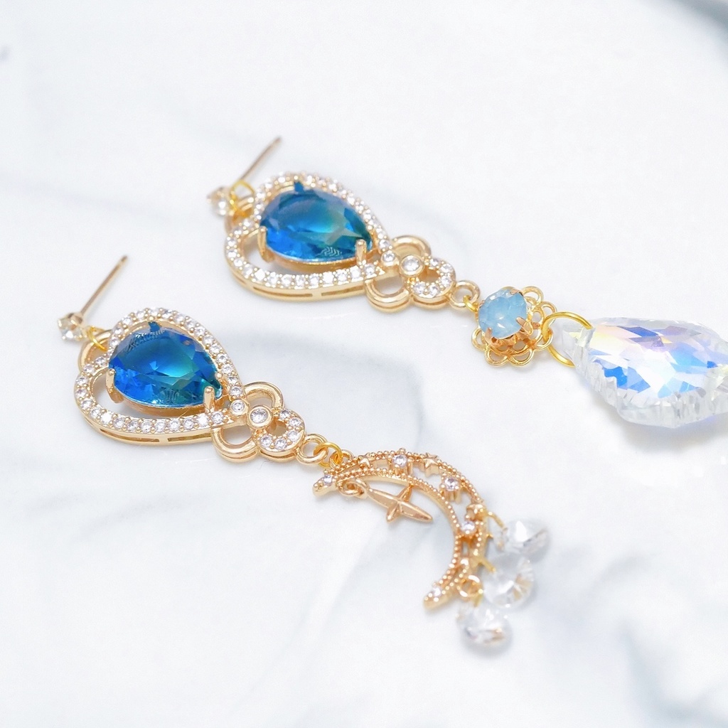【販売終了】秋奈 ハンドメイド 月を求めて ブルーVer ピアス イヤリング