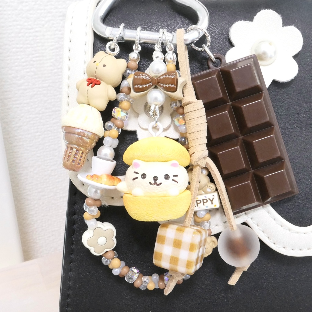 シュークリームキャット ストラップ🐱🍫