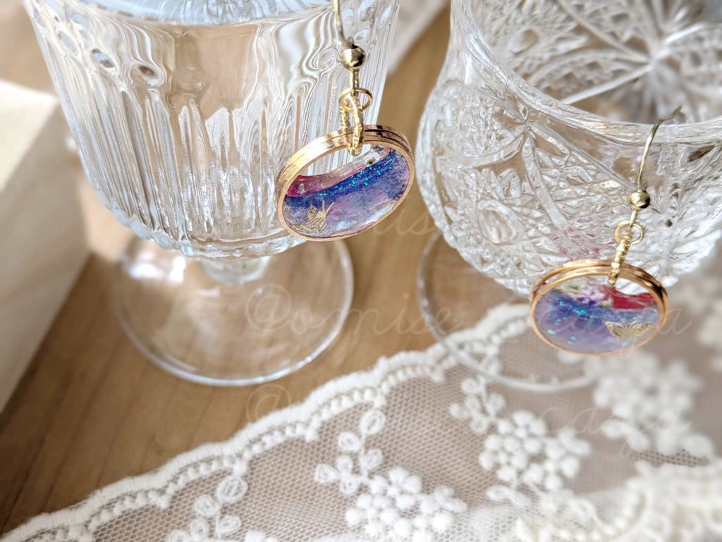 藤の花と蝶の三層ピアス