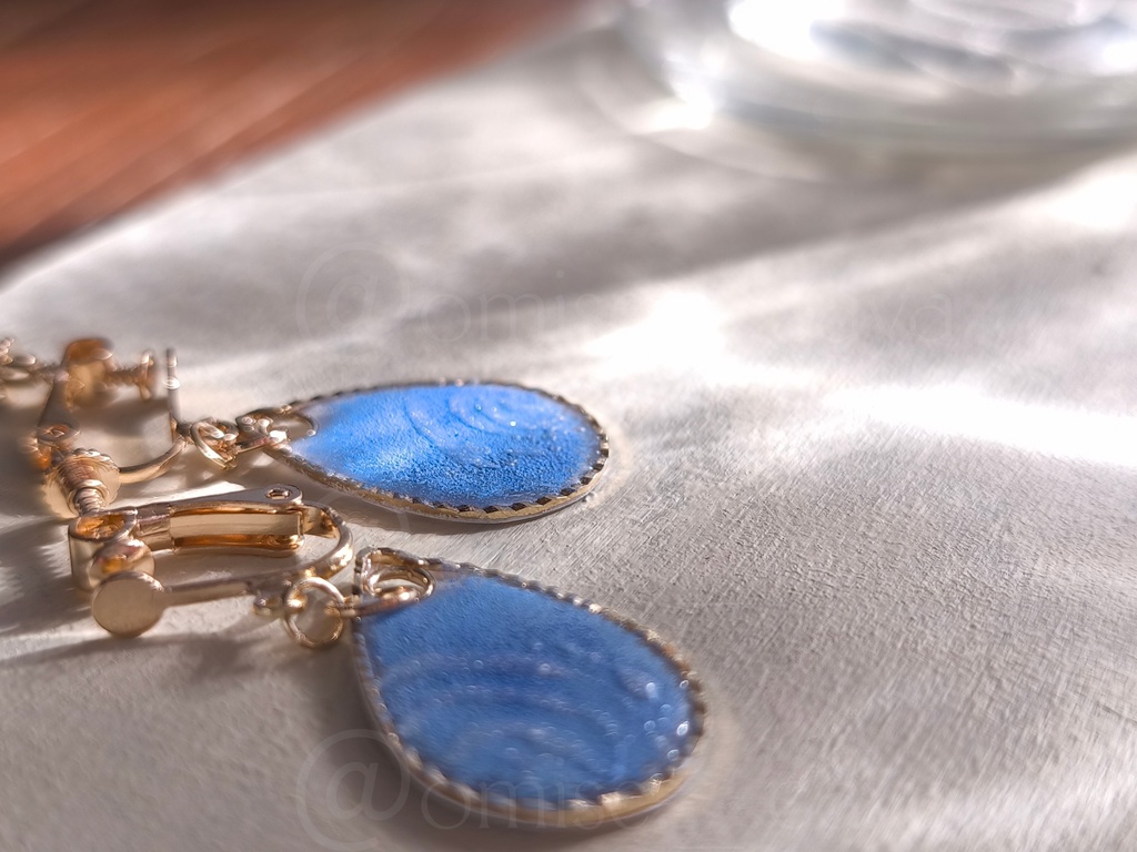 水紋のペイントイヤリング