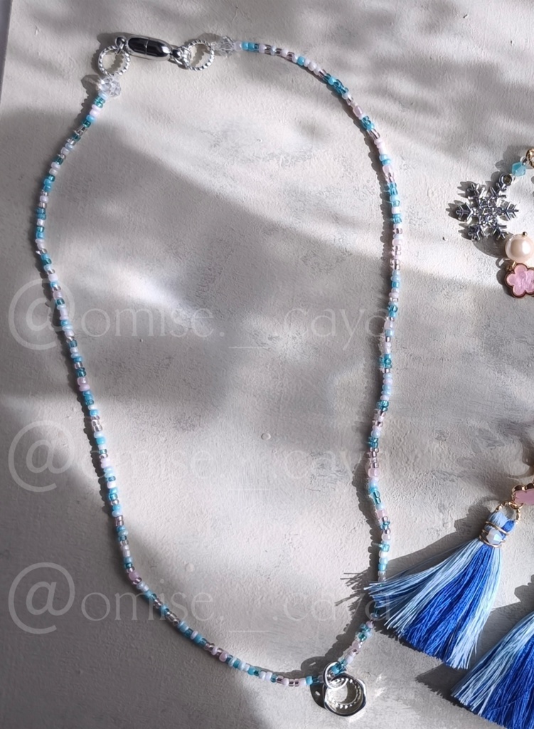 約束のビーズネックレス