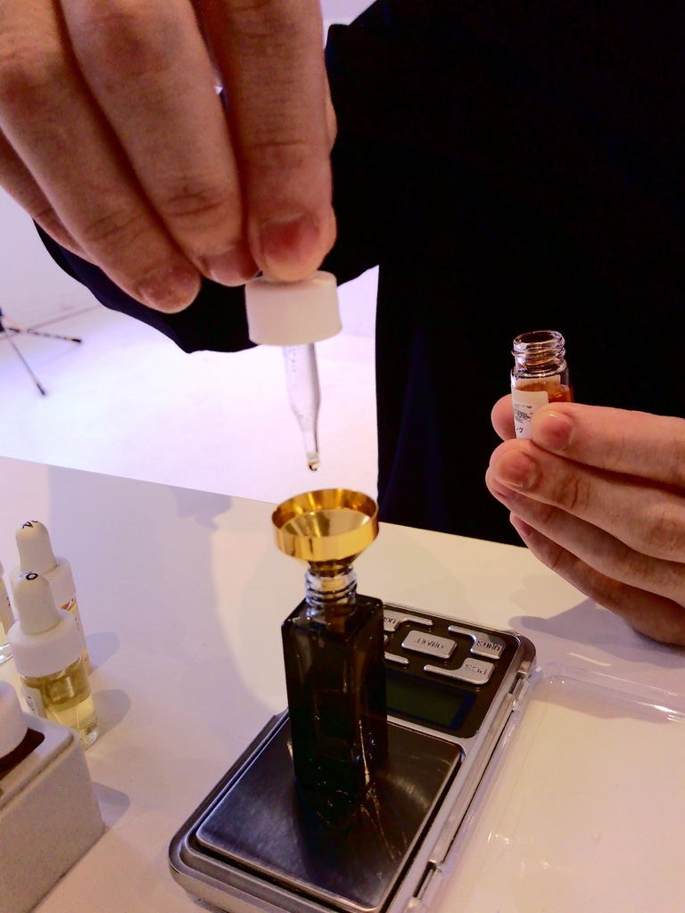 【かぎろい 詞香 秋霞(あきがすみ)】