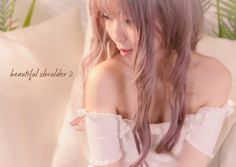 beautiful shoulder2 ~Summer