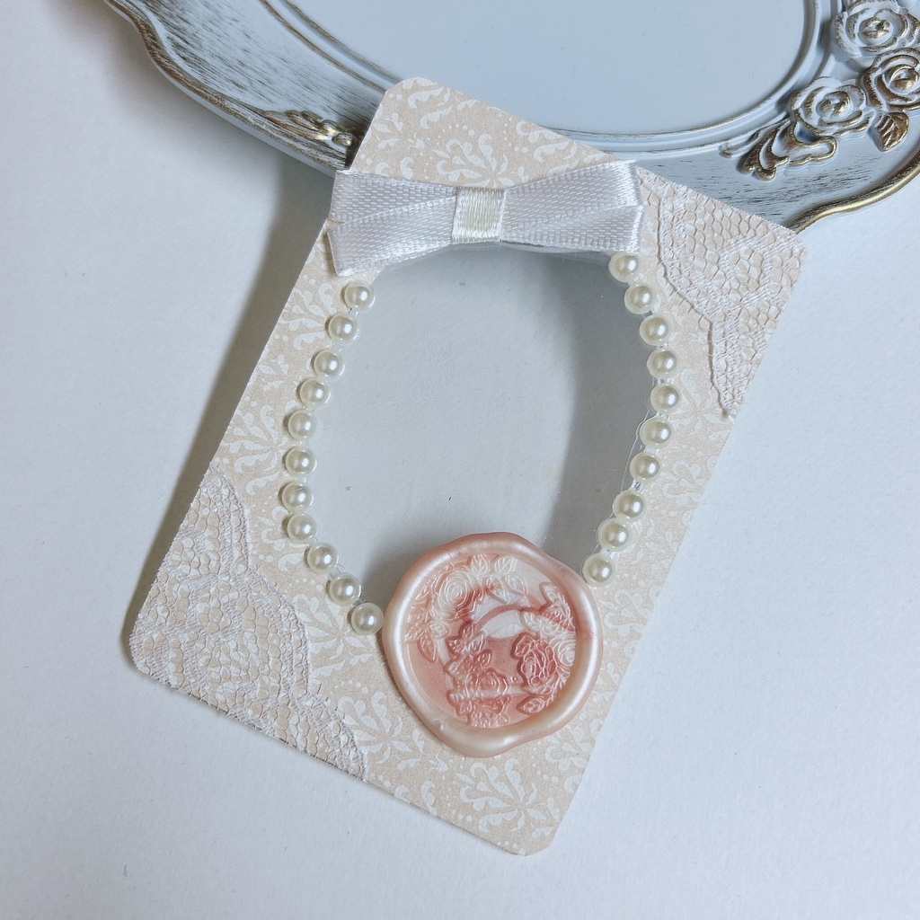 アンティークベージュ