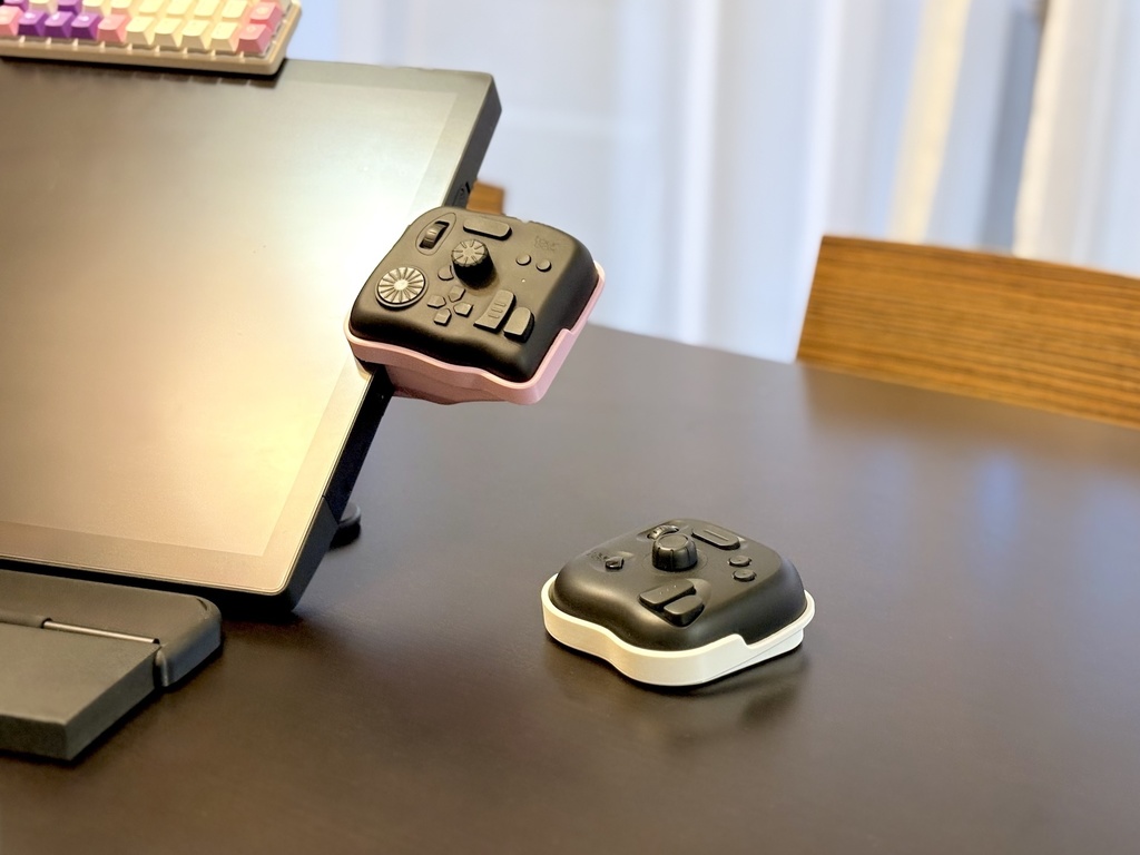 Tourboxシリーズ向けCintiq Pro用インチネジケース