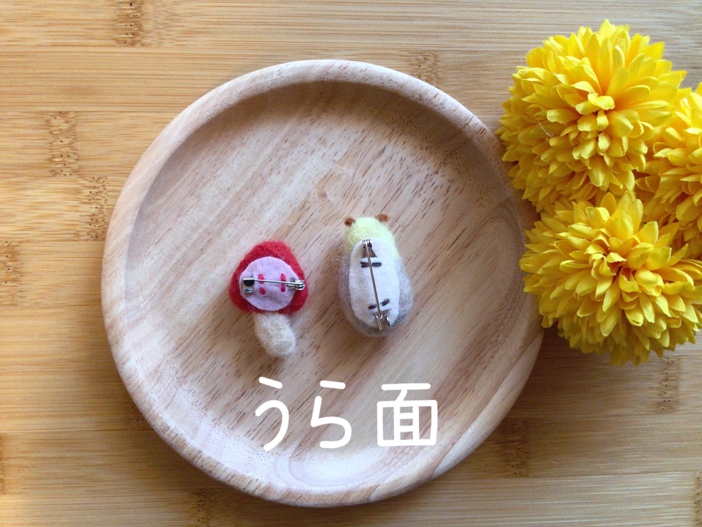 ミニブローチ2コセット きのことカタツムリの妖精