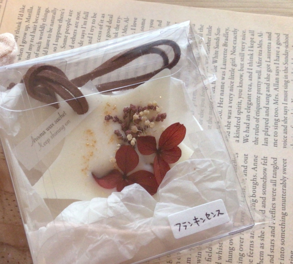 お星さまのアロマワックスサシェ(フランキンセンスの香り)