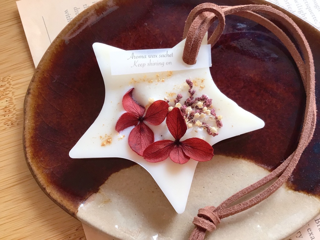 お星さまのアロマワックスサシェ(フランキンセンスの香り)