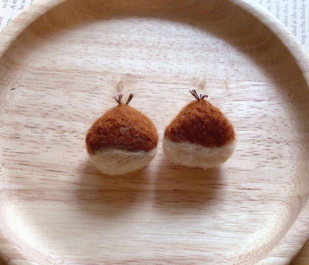 ぷっくり栗ブローチ【2個セット】