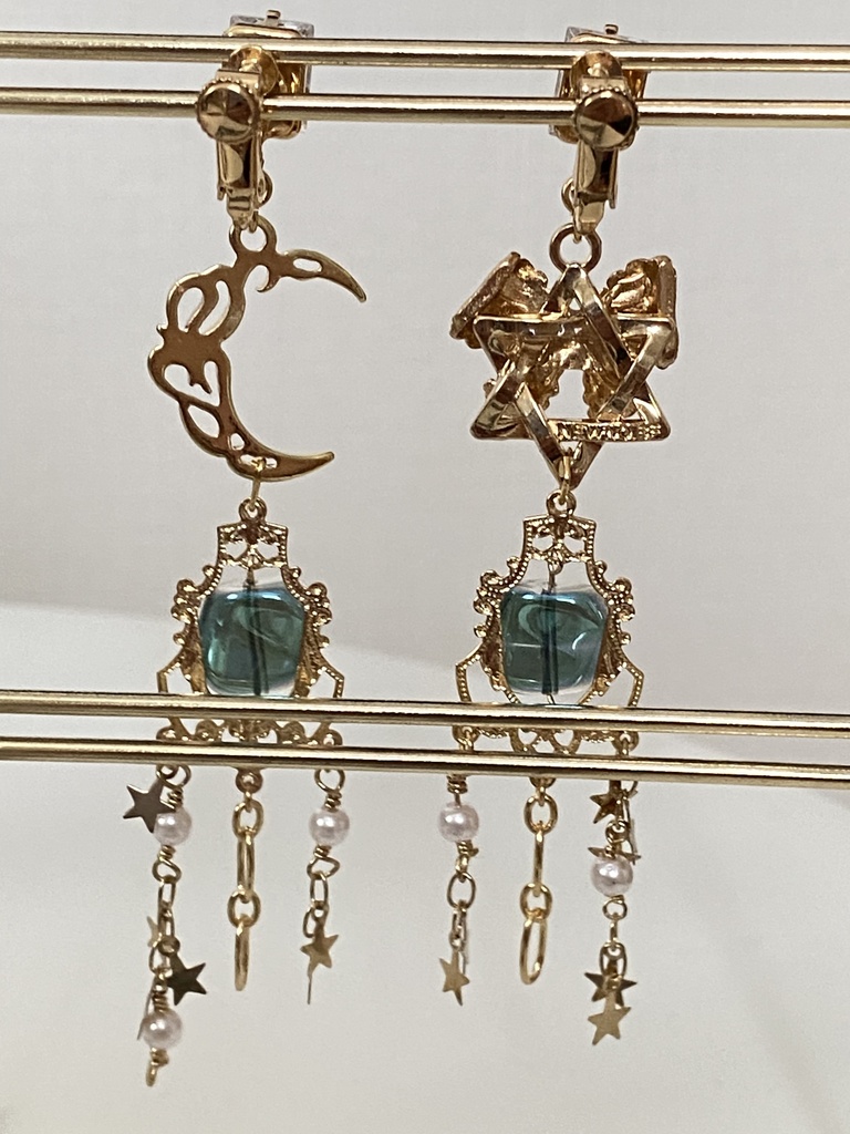 魔女のシャンデリアイヤリング