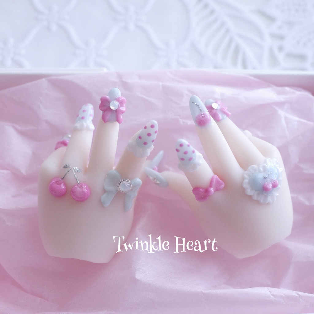 MDDネイルハンド　ぴんくチェリー　セミホワ