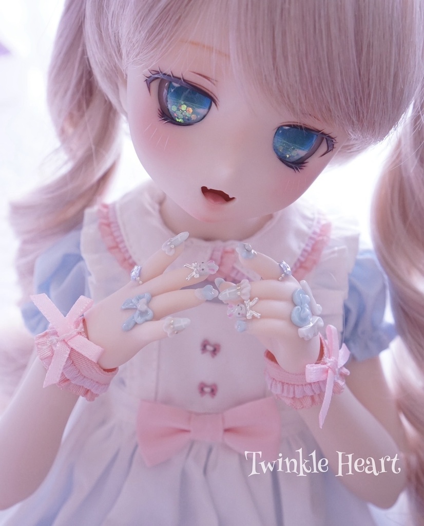 MDDネイルハンド 羽ハートうさちゃん セミホワ