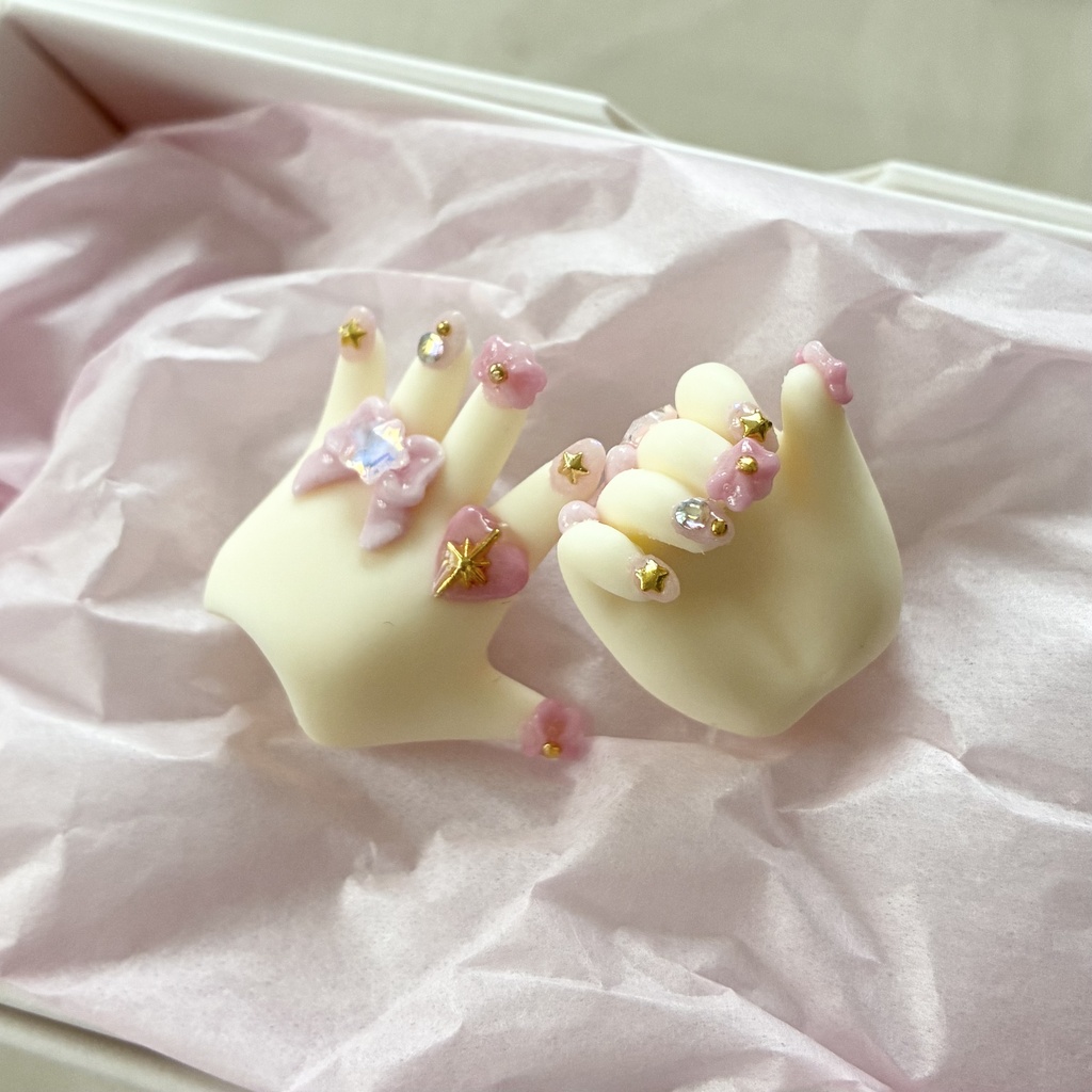 TinyFoxネイルハンド　ぴんくうさちゃん　ホワイト肌