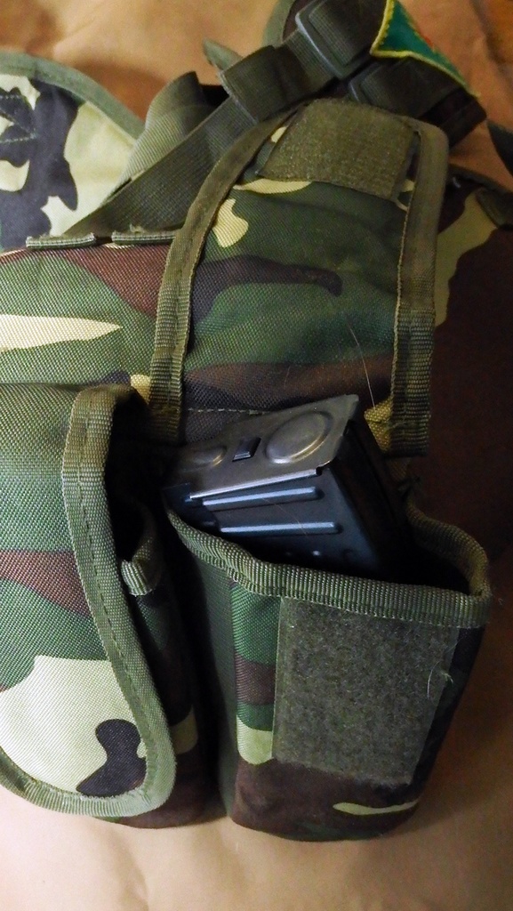 YPJ/クルド女性防衛隊チェストリグ☆★ワラビスタンメイド AK他マガジン4本用 タクティカルベスト