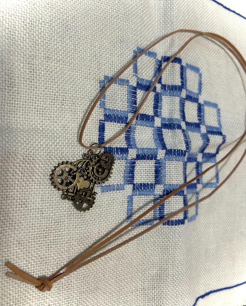 レザーネックレス -魔導兵の心核-