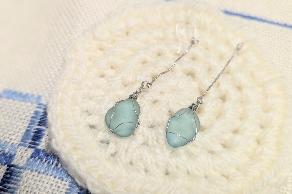 魔石のピアス　ー蒼海ー