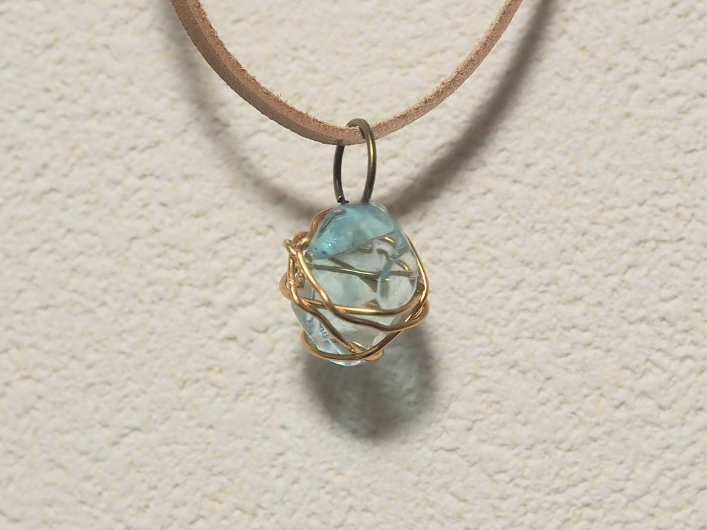 バディ用レザーアクセサリー ークリスタルの欠片ー