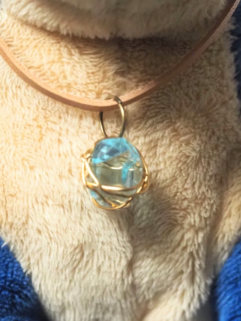 バディ用レザーアクセサリー ークリスタルの欠片ー