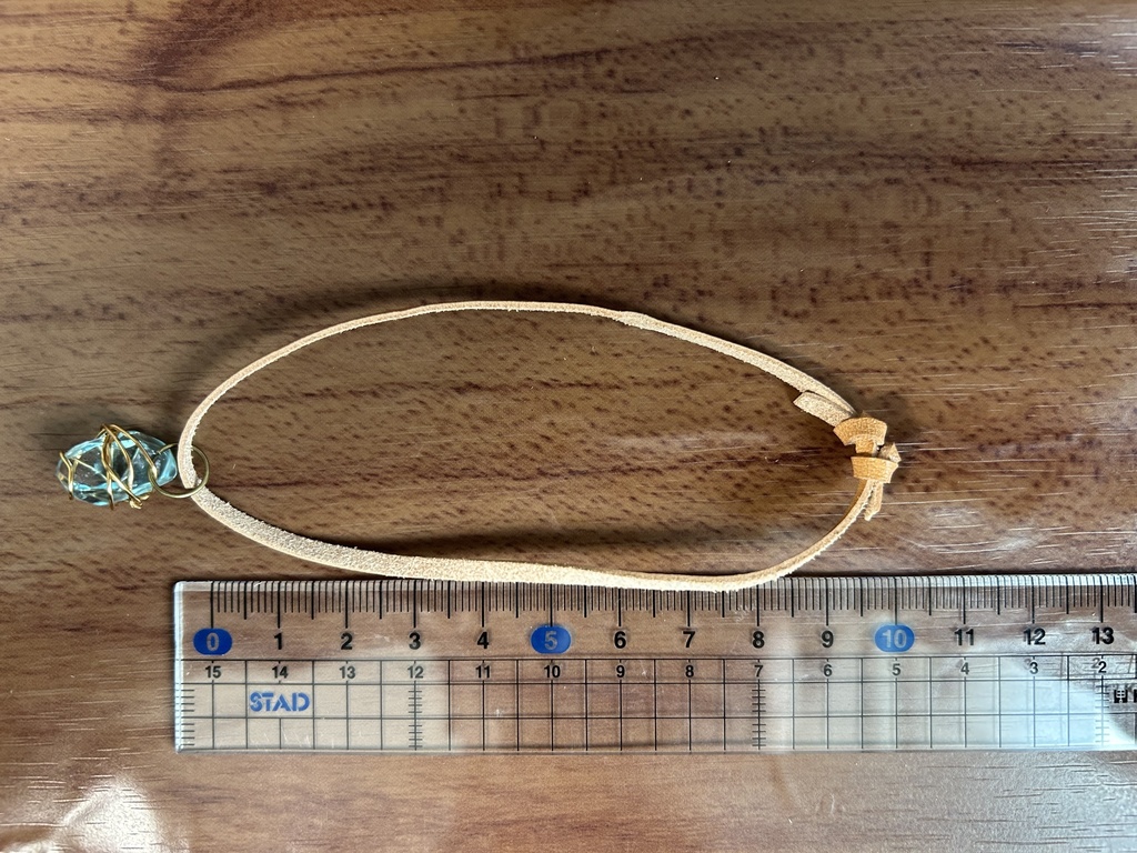 バディ用レザーアクセサリー ークリスタルの欠片ー