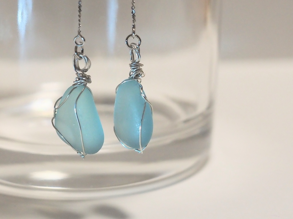 魔石のイヤリング　ー波ノ花ー