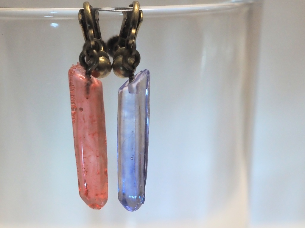 水晶のイヤリング