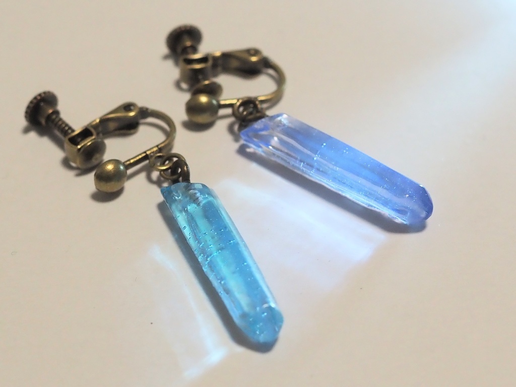 水晶のイヤリング