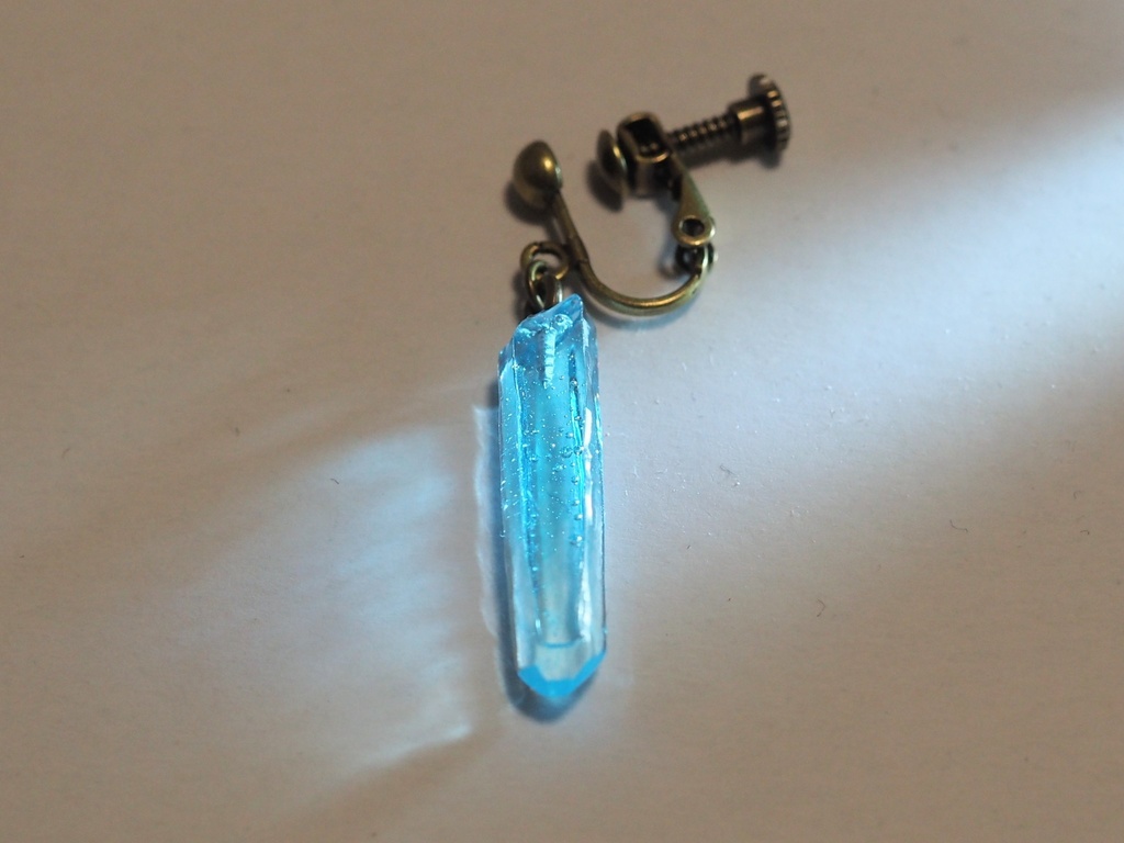 水晶のイヤリング