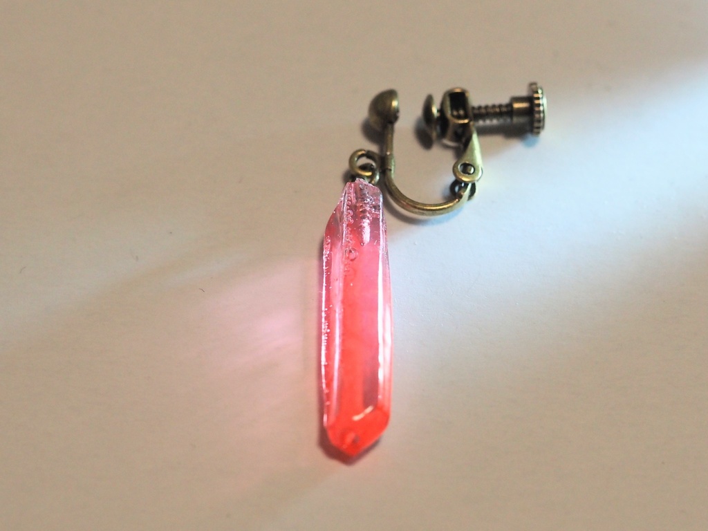水晶のイヤリング