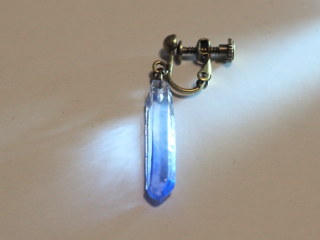 水晶のイヤリング