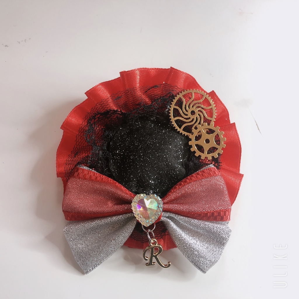 🗿りん🗿専用缶バッジロゼット  レッド×シルバー